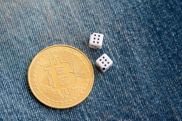 Deposit dan penarikan melalui DANA, e-wallet, mobile banking, dan bank lokal Metode pembayaran DANA OVO GoPay tersedia di layar akun